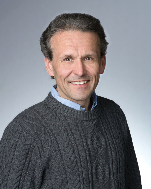 Collin Hovinga Headshot